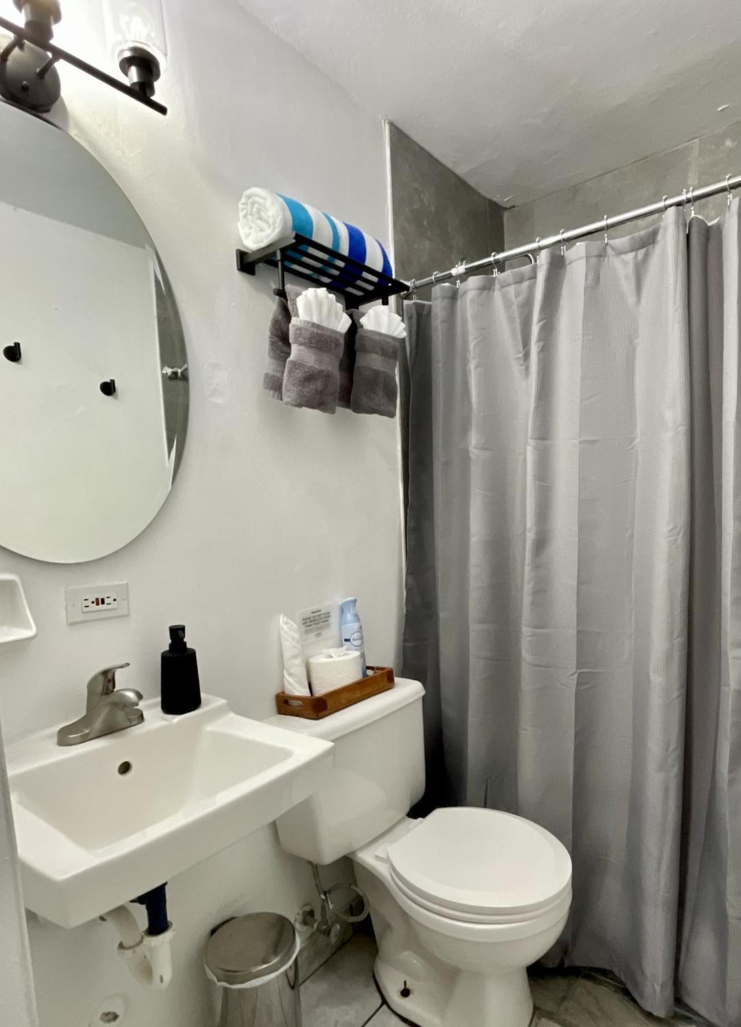 Oceanfront Condo In Luquillo Eksteriør billede