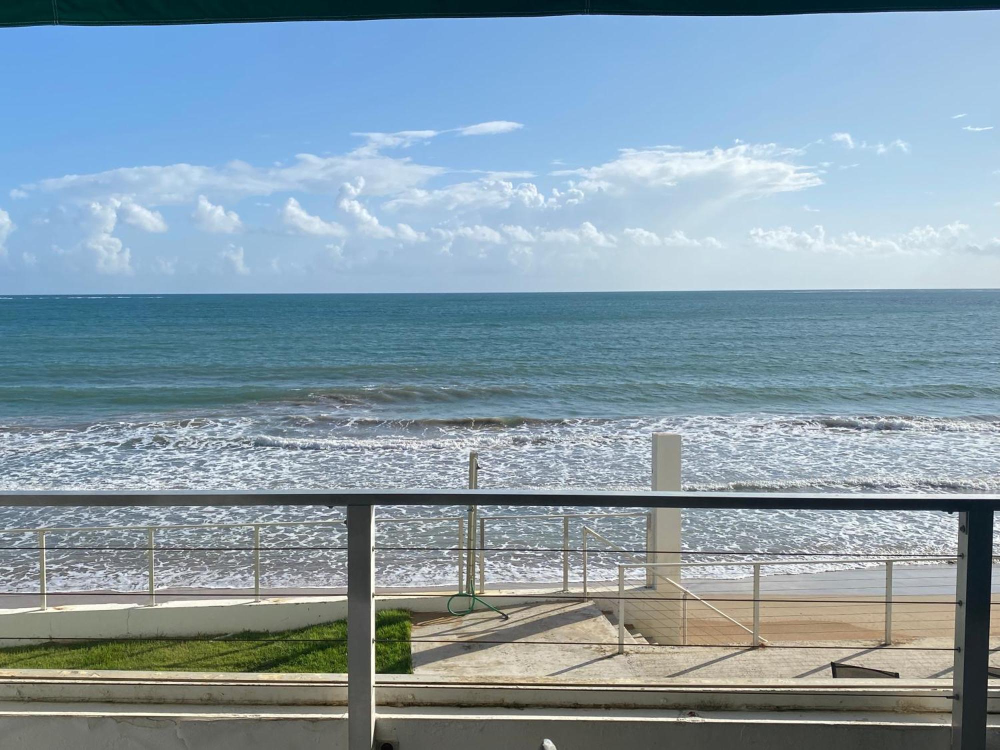 Oceanfront Condo In Luquillo Eksteriør billede